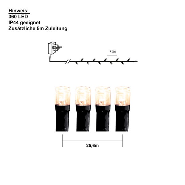 Verschiedene Holzbögen mit Kerzen als Weihnachtsdekoration