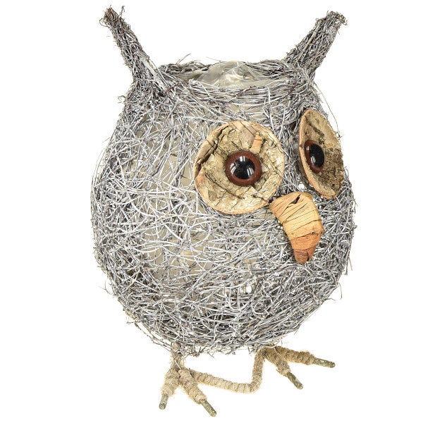 Dekorative Eule aus Drahtgeflecht und Naturmaterialien.