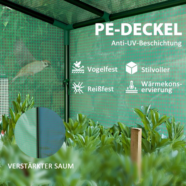 Begehbares Folientreibhaus aus grünem Polyethylen-Gittergewebe mit Pultdach und Reißverschlussöffnung in einem hellen Garten.