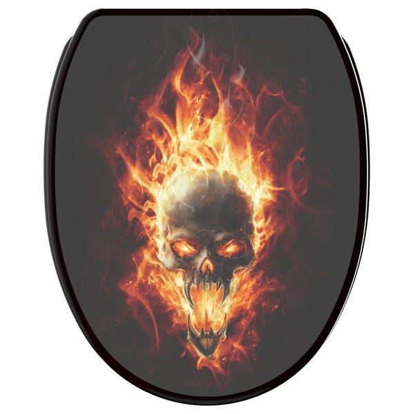 Toilettendeckel mit Motiv eines brennenden Totenkopfes in Flammen.