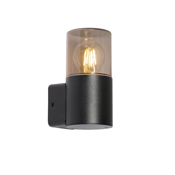 Moderne Außenwandleuchte in Zylinderform mit schwarzem Gehäuse und Rauchglasschirm sowie sichtbarem LED-Filament-Leuchtmittel.