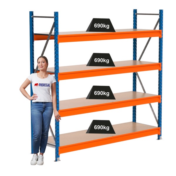 Vierstöckiges Lagerregal mit einer Traglast von 690 Kilogramm pro Ebene