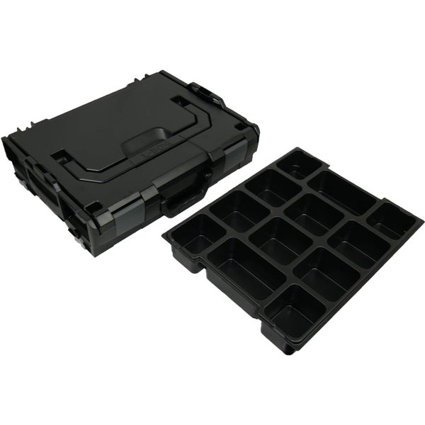 Schwarzer L-BOXX Werkzeugkoffer aus Kunststoff mit passendem Einsatz für Kleinteile.