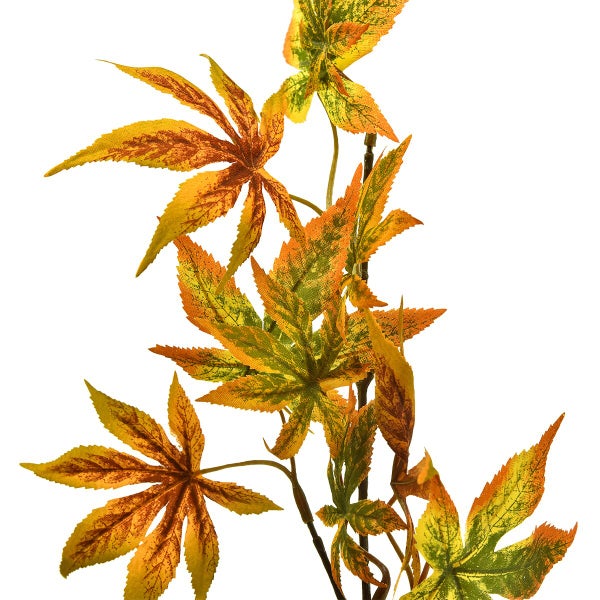 Künstlicher Ahornzweig mit herbstlich gefärbten Blättern zur Dekoration