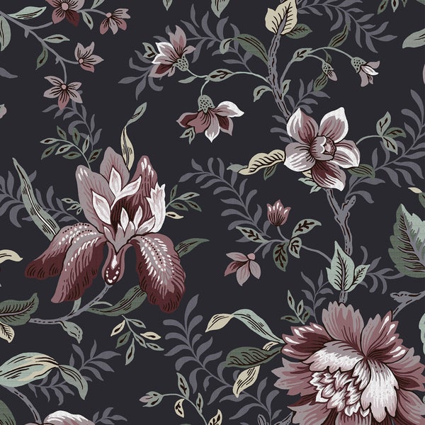 Tapete mit floralem Blumenmuster und Blättern in einem klassischen Stil