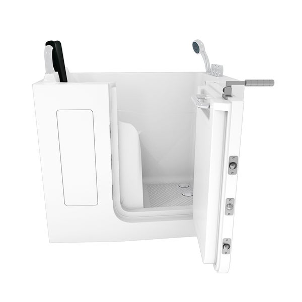 Begehbare Badewanne mit offener Tür und Duschkopf