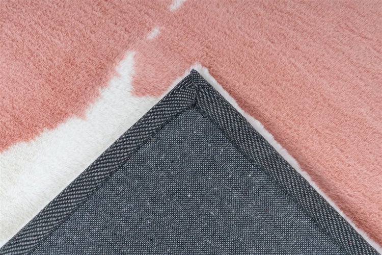 Modernes Duschpaneel mit Digitalanzeige, drei Massagedüsen, Handbrause und integrierten Glasablagen.