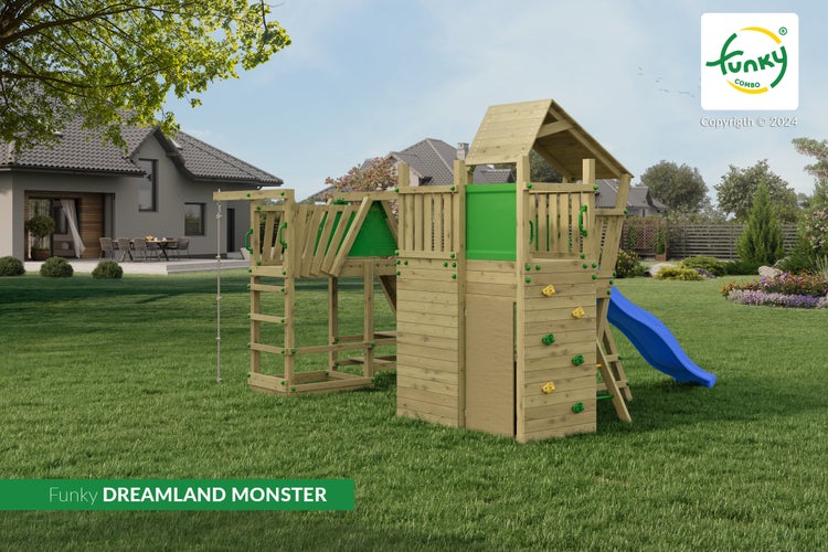 Hölzerner Spielturm Funky DREAMLAND MONSTER mit Kletterwand, blauer Rutsche und Leiter in einem hellen, weitläufigen Garten. Funky COMBO Logo.