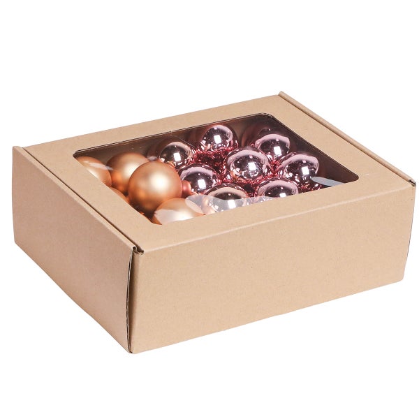 Karton mit Christbaumkugeln