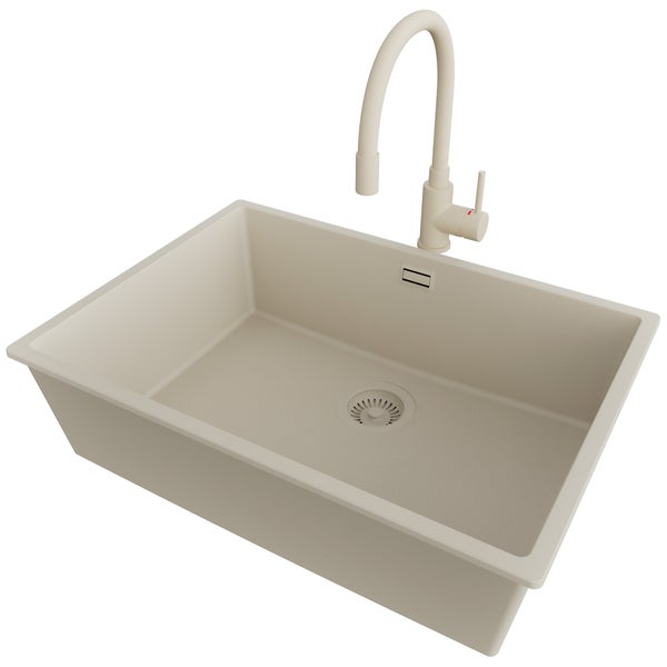 Spüle aus Granit mit Wasserhahn