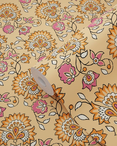 Tapetenrolle mit Blumenmuster