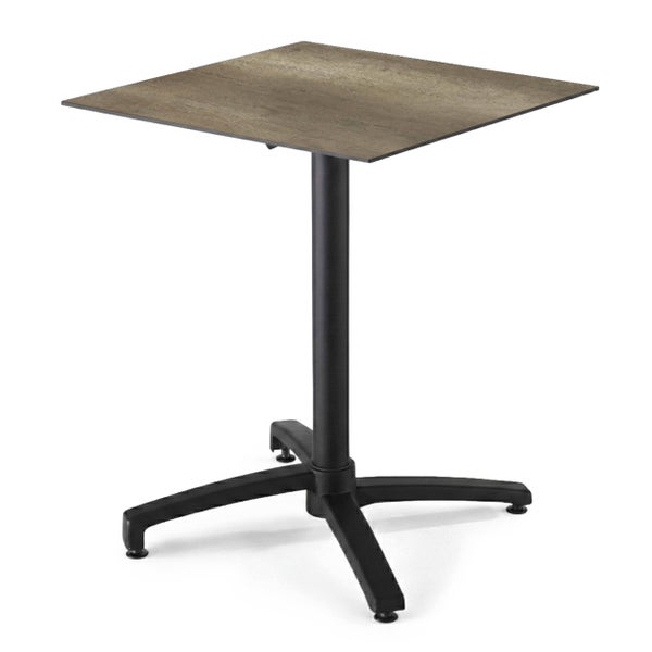 Quadratischer Bistrotisch mit Tischplatte in Steinoptik und schwarzem Mittelfuß aus Metall.