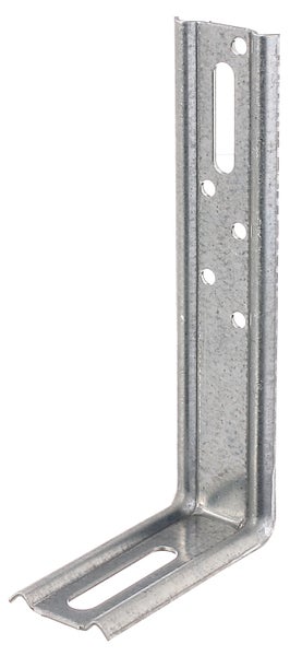 Verstellbarer Montagewinkel aus verzinktem Stahl mit Langlöchern zur flexiblen Befestigung.