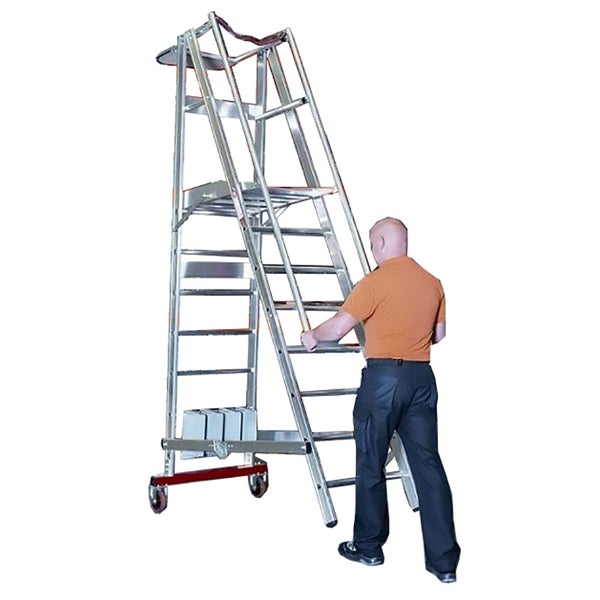 Mobile Arbeitsbühne aus Aluminium mit Mann