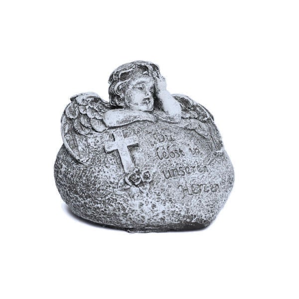 Grabschmuck Engel auf Stein mit der Inschrift Du lebst in unseren Herzen aus Kunststein