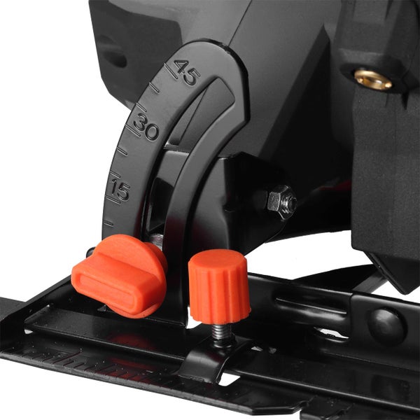 Detailansicht einer Kreissäge mit Winkelverstellung