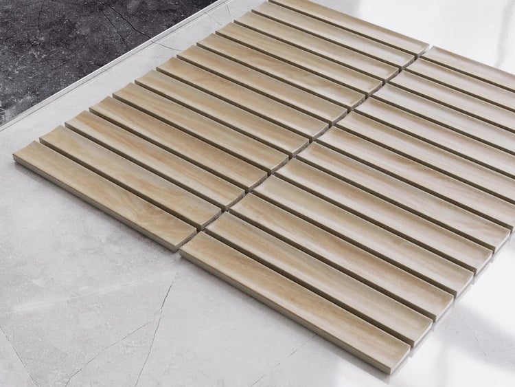 Mosaikfliesen in Holzoptik für den Innenbereich