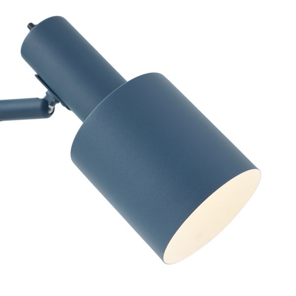 Blauer Metall-Strahler mit zylindrischem Lampenkopf und verstellbarem Gelenk.