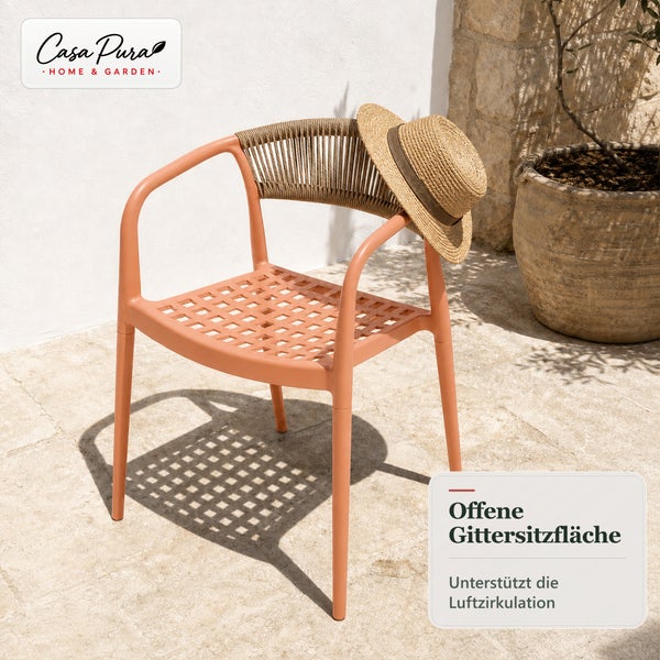 Gartenstuhl von Casa Pura mit offener Gittersitzfläche und Rückenlehne aus Kordelgeflecht auf einer Terrasse.