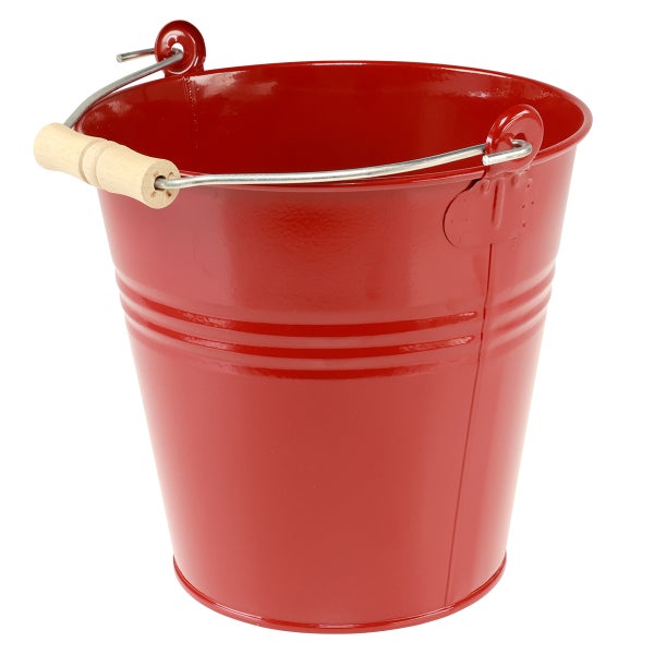 Roter Metalleimer mit Holzgriff