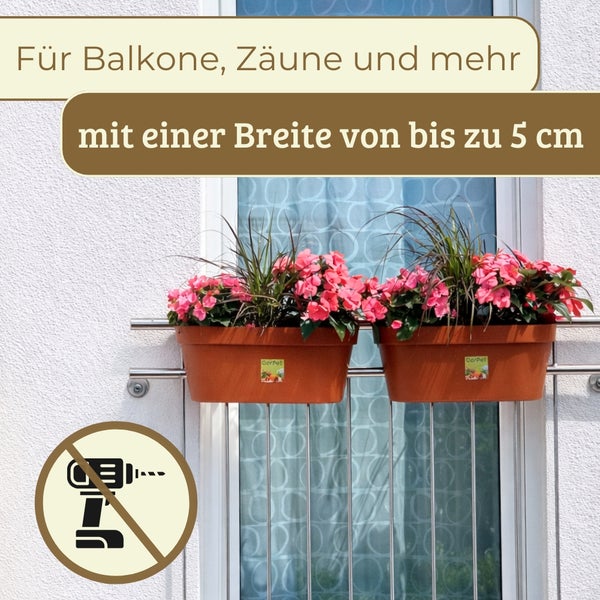 Zwei Blumenkästen an einem Balkongeländer montiert, geeignet für Breiten bis zu 5 Zentimeter, Montage ohne Bohren.