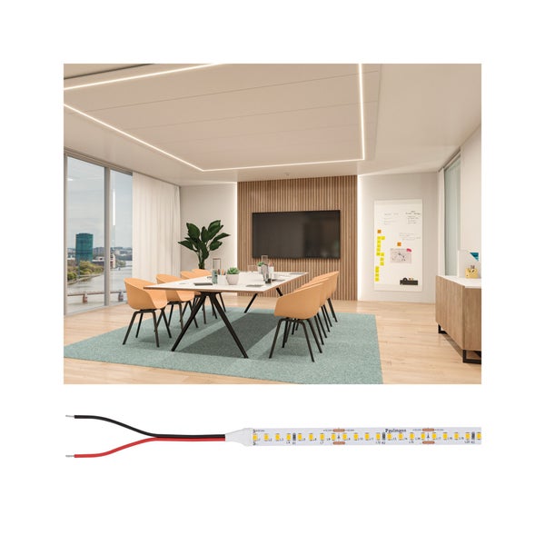 Paulmann LED Streifen fuer indirekte Beleuchtung in modernem Konferenzraum mit Holzelementen und grossem Fenster.