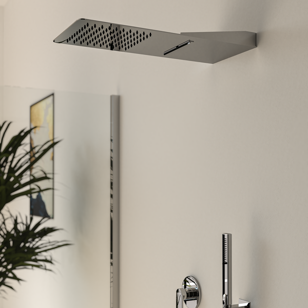 Duschkopf mit Handbrause an der Wand montiert.