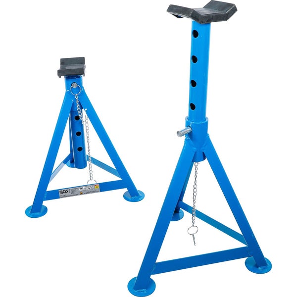 Maßzeichnung von drei zylindrischen Vorratsdosen mit Deckel. Durchmesser 17, 13 und 11 Zentimeter; Höhen 16, 14 und 12 Zentimeter.