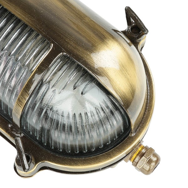 Oval geformte Außenleuchte mit Glasabdeckung