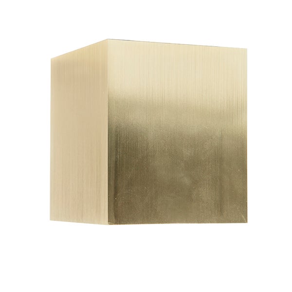 Würfelförmiges Messingobjekt