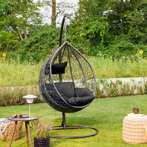 Home Deluxe - Hängesessel Cielo - Schwarz, Höhe 200 cm - inkl. Gestell, Sitz- und Rückenkissen I Polyrattan Hängestuhl Gartenschaukel Hängekorb