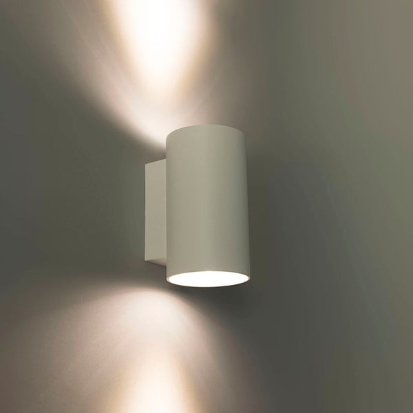 Zylindrische Wandleuchte für den Innenbereich