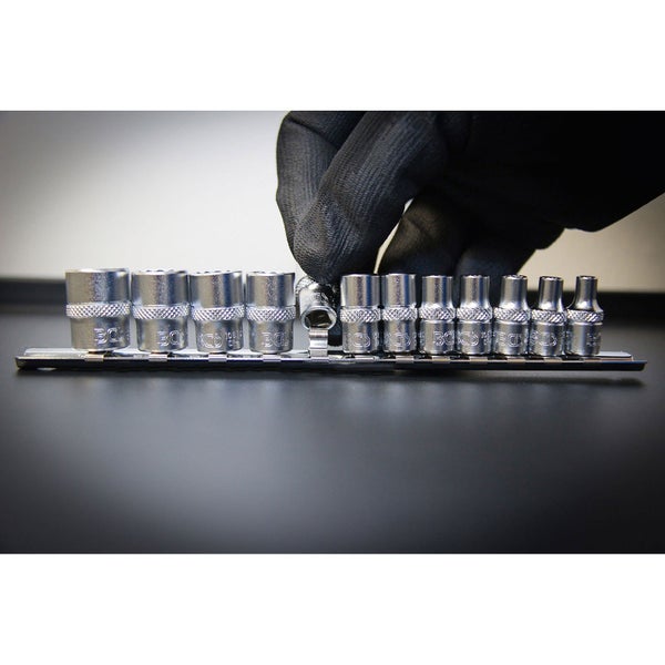 Steckschlüssel-Satz auf einer Halterung