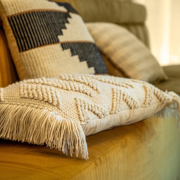 Deckeneinbaustrahler mit Farbtemperaturregelung im Badezimmer