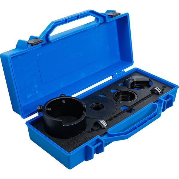 Werkzeugsatz in blauem Werkzeugkoffer