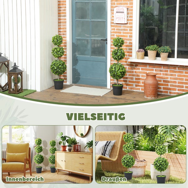 Badezimmer Szene mit einem klappbaren Holzregal mit Handtüchern und Badutensilien