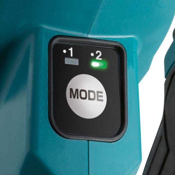 Detailaufnahme einer Werkzeugmaschine mit Modusauswahl und LED-Anzeige