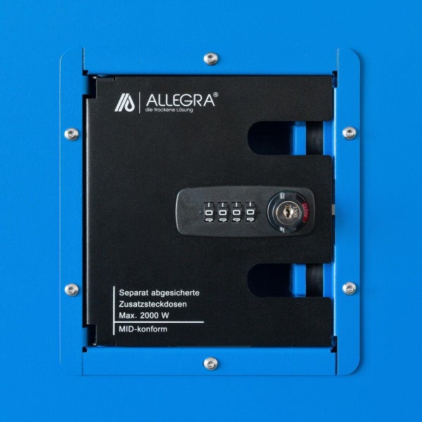 Detailansicht einer Zusatzsteckdose von Allegra mit Zahlenschloss und MID-Konformität.