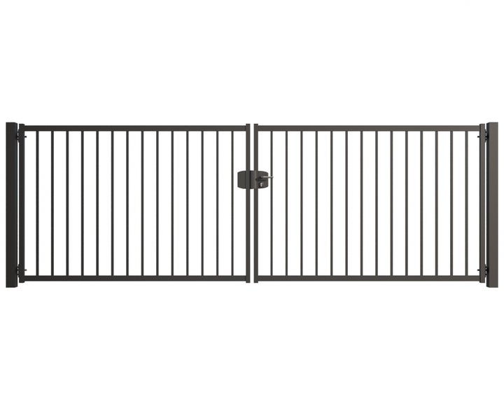 Doppelflügeltor aus Metall mit Schloss