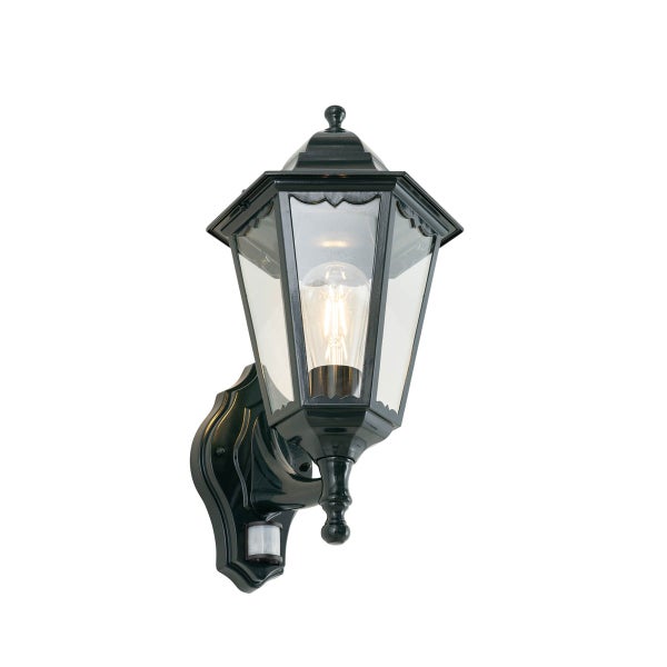 Klassische schwarze Außenwandleuchte in Laternenform mit klarem Glas und integriertem Bewegungsmelder.