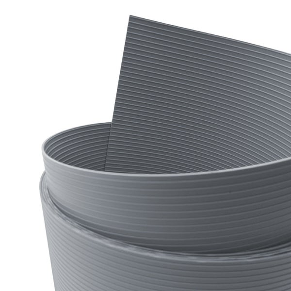 Gerollte graue Antirutschmatte mit Rillenstruktur