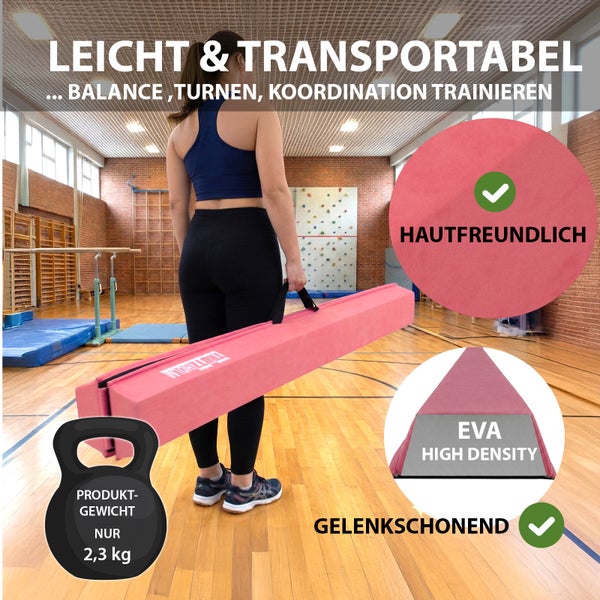 Kinder balancieren auf einem Turnbalken in einer Turnhalle. Leicht kombinierbare Module für mehr Möglichkeiten.