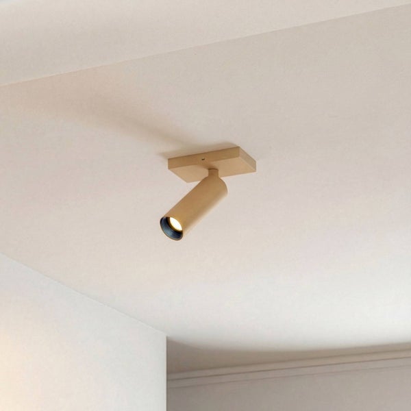 Deckenstrahler zur Beleuchtung von Innenräumen