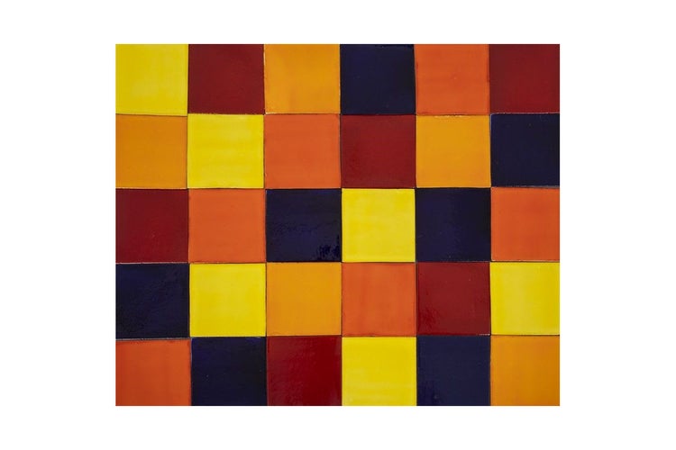 Keramikfliesen mit quadratischem Muster