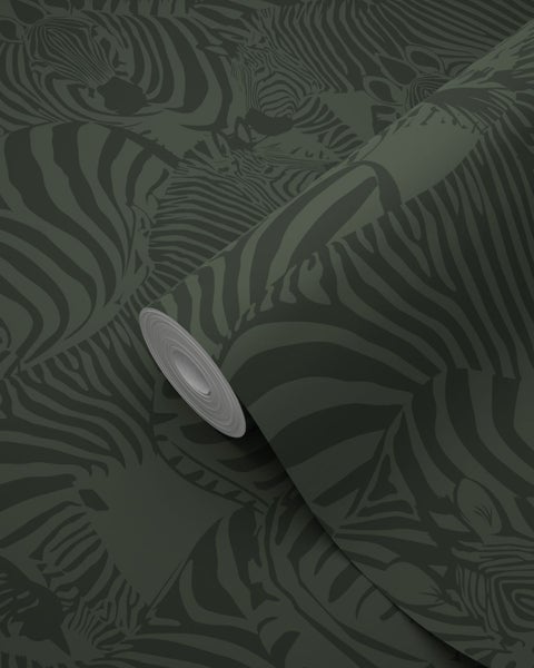 Tapetenrolle mit Zebrastreifenmuster auf Vlies