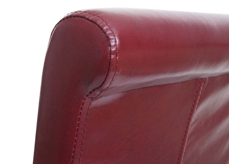 Detailaufnahme von einem Bürostuhl mit Lederbezug