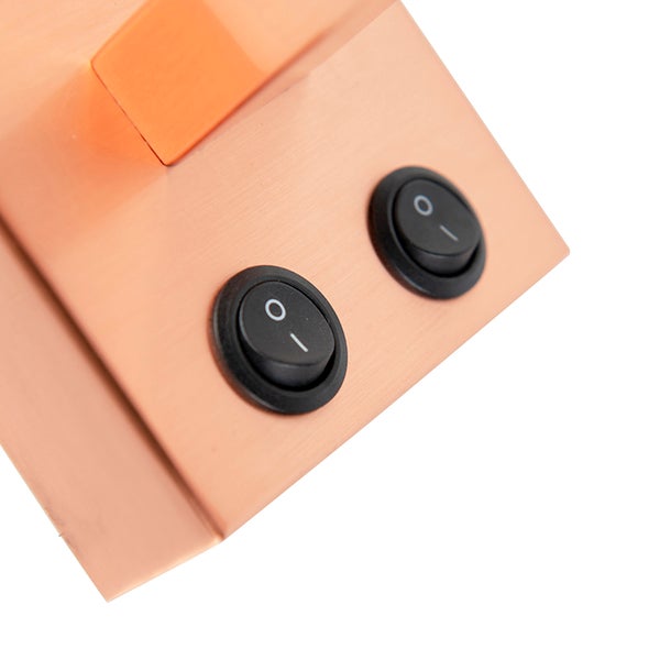 Nahaufnahme einer Lampe mit zwei Schaltern.