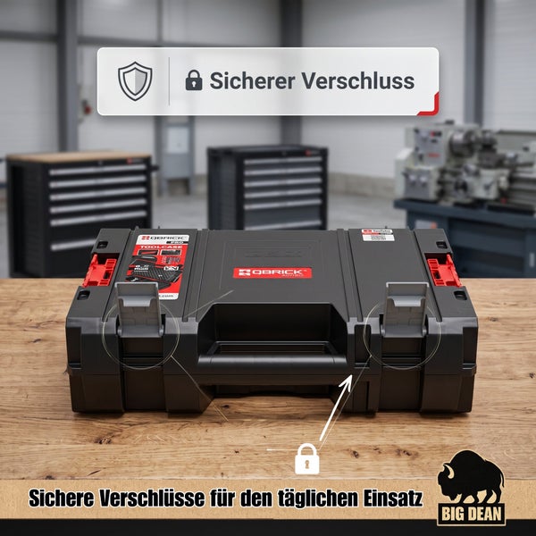 Qbrick System Pro Werkzeugkoffer mit sicheren Verschlüssen auf Holztisch in Werkstattumgebung