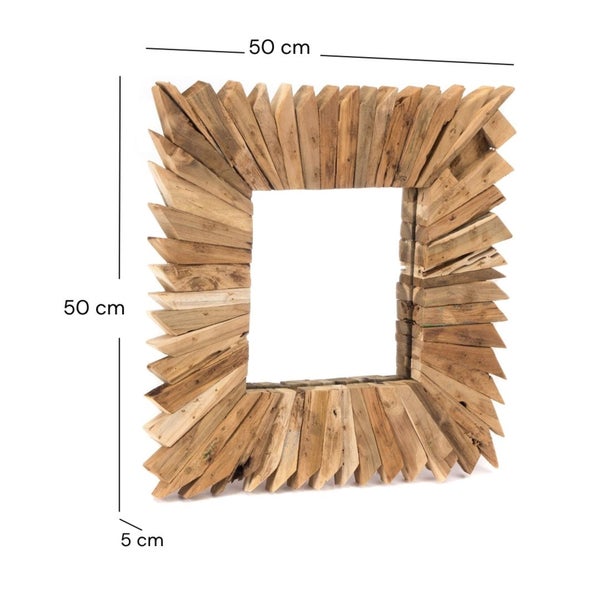 Quadratischer Wandspiegel aus rustikalem Altholz, 50 mal 50 mal 5 Zentimeter.