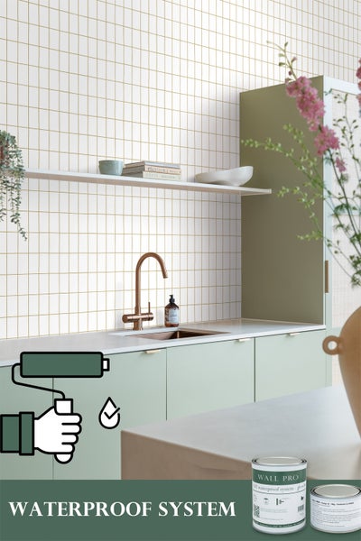 Küchenszene mit Spüle, Armatur und Regalen vor einer Wand mit Fliesenmuster